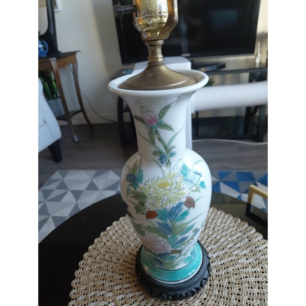 Vintage Qianlong Porcelain Oriental Table Lamp Circa 1960s